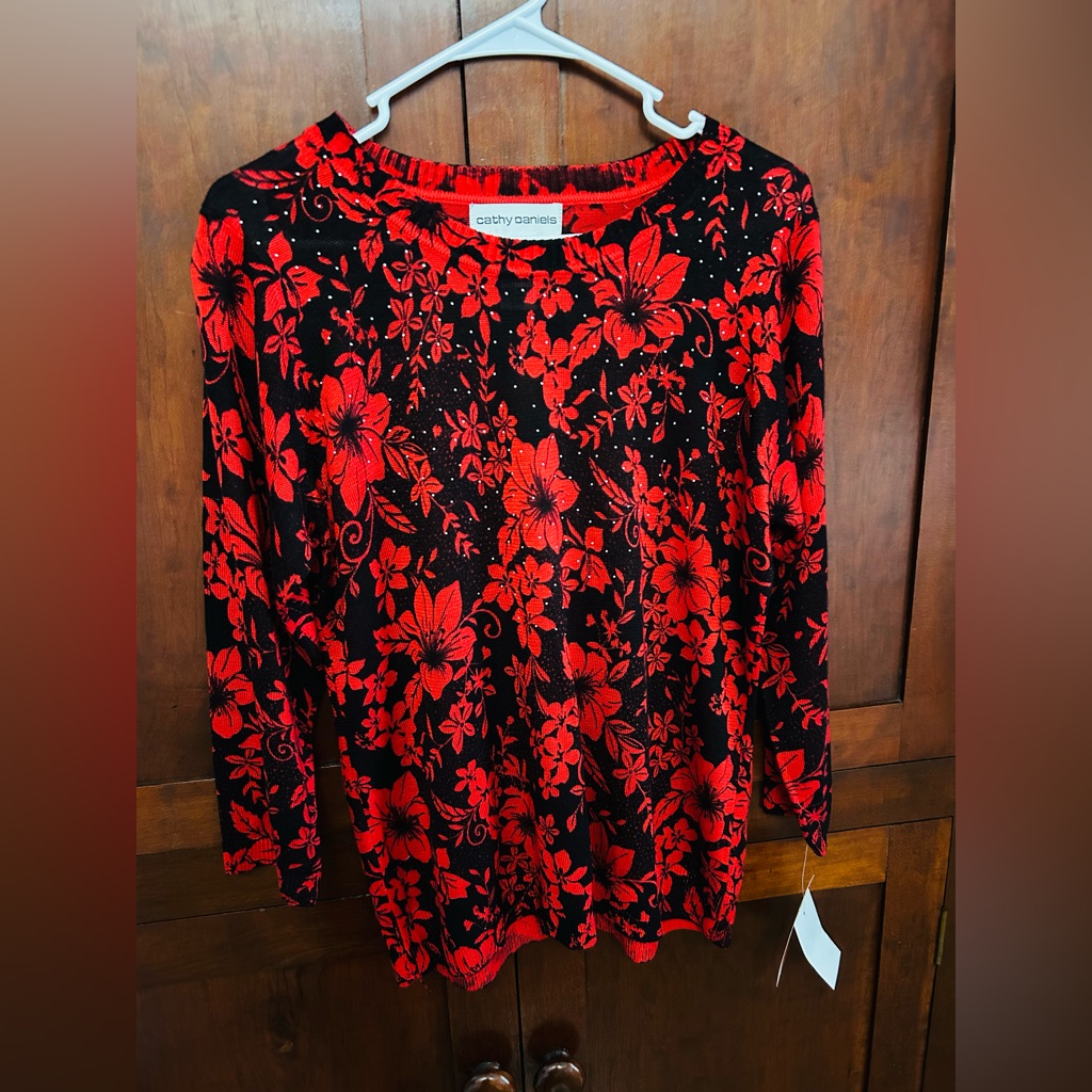Cathy Daniels Black And Red Floral Long Sleeve Lightweight Sweater - Nwt